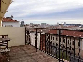 **  Hotel Jaures Tolone Francia