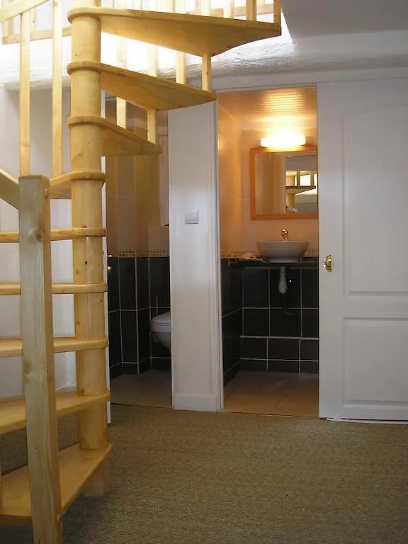 **  Hotel Jaures Tolone Francia