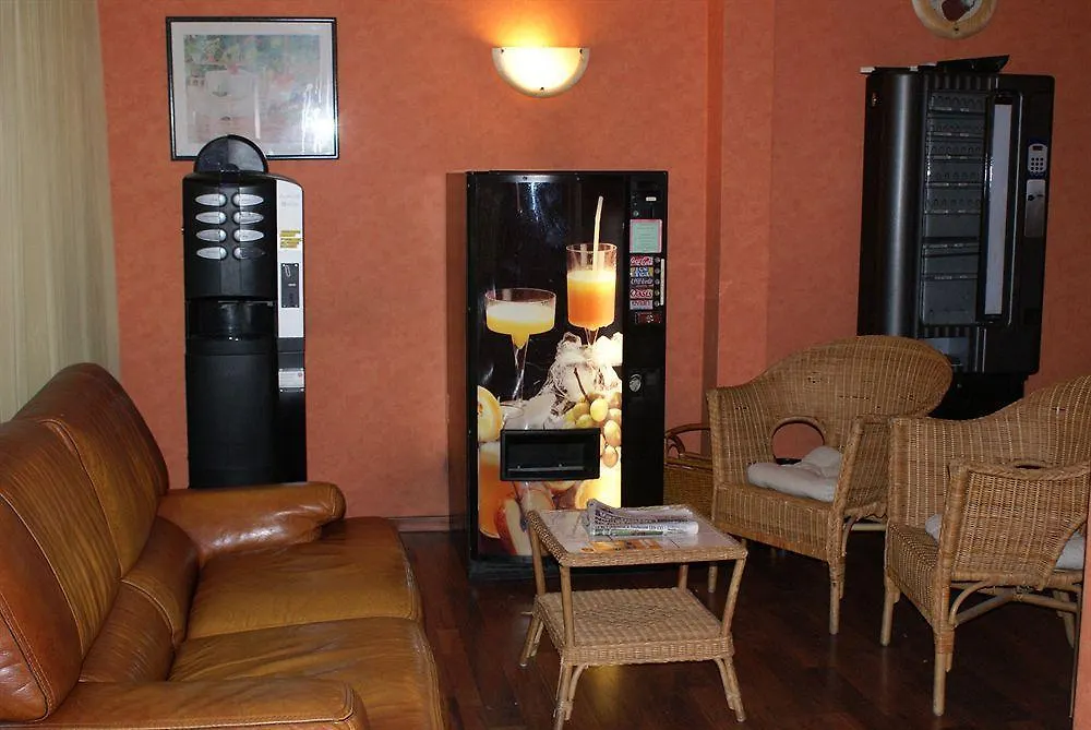 Hotel Jaures Tolone 2*,